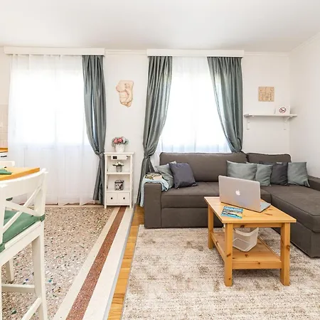 New Miltoni Apartmán *